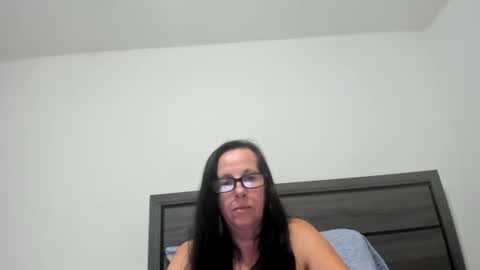 Natural Peach Goddess online show from 09.27.25