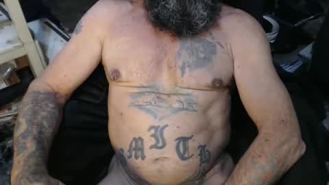 Snapshot of naturenaked chatting on 10.28.25 NatureNaked online show from 10.28.25