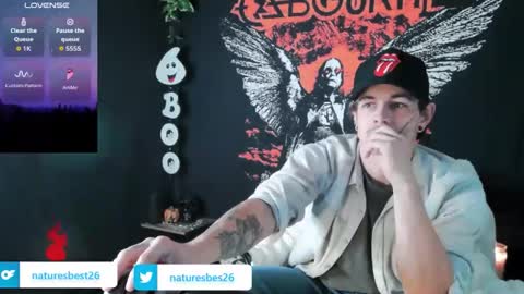 Snapshot of naturesbest951 chatting on 10.25.25 NATURESBEST online show from 10.25.25