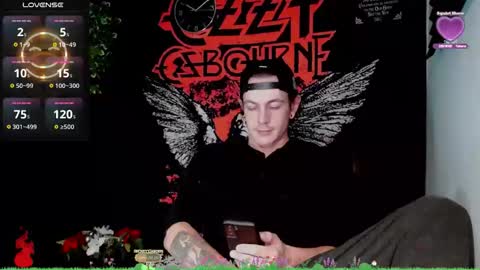 Snapshot of naturesbest951 chatting on 11.12.25 NATURESBEST online show from 11.12.25