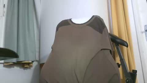 Snapshot of naturista25 chatting on 10.26.25 naturista25 online show from 10.26.25