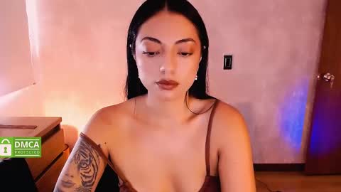 Snapshot of natval_ chatting on 02.08.25 Natalia Valeria online show from 02.08.25