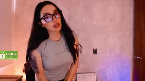 Snapshot of natval_ chatting on 02.16.25 Natalia Valeria online show from 02.16.25