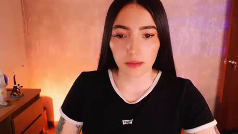 Snapshot of natval_ chatting on 10.02.25 Natalia Valeria online show from 10.02.25