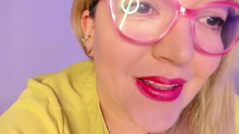 Snapshot of naty__mature_ chatting on 11.15.25 Nataly online show from 11.15.25