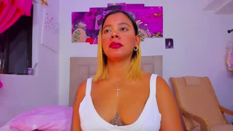 Snapshot of naty_coxx chatting on 02.08.25 NATY COXX online show from 02.08.25