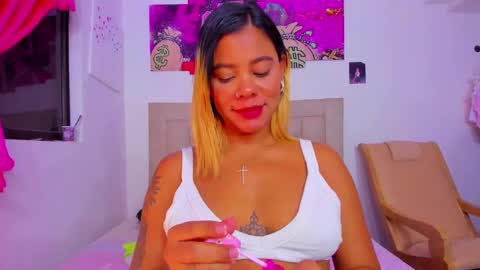 Snapshot of naty_coxx chatting on 02.09.25 NATY COXX online show from 02.09.25
