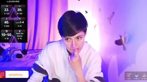 Snapshot of naty_lux19 chatting on 10.19.25 Fernanda online show from 10.19.25