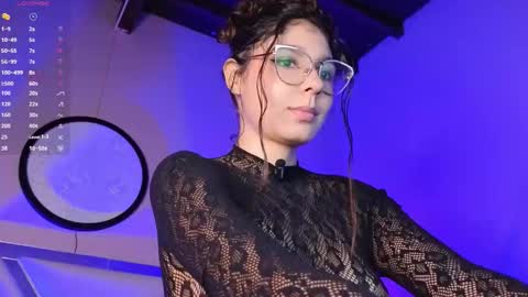 Naty Saenz online show from 10.09.25