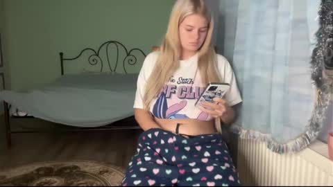 Andreea online show from 11.12.25