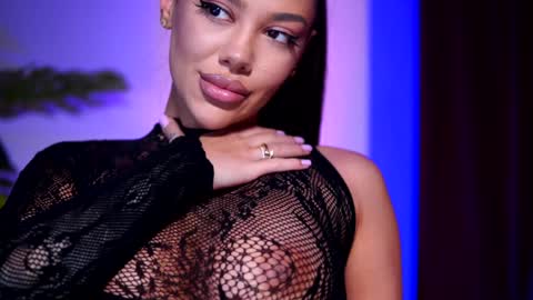 Naty online show from 12.23.24