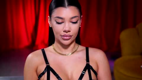 Naty online show from 01.06.25