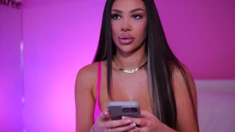 Naty online show from 02.20.25