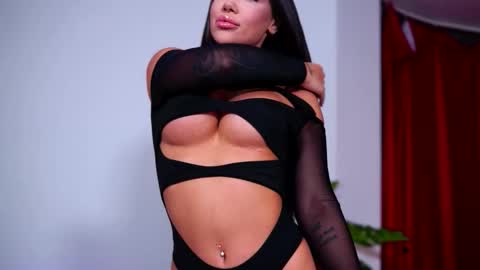 Naty online show from 09.23.25