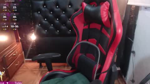 Snapshot of natykors_m_ chatting on 10.24.25 Sofia IG Natykors08 online show from 10.24.25