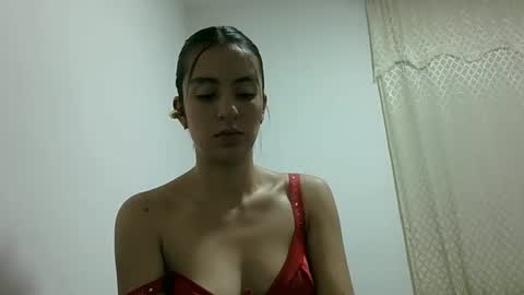 Snapshot of natysensuaal chatting on 09.24.25 NatySensuaal online show from 09.24.25