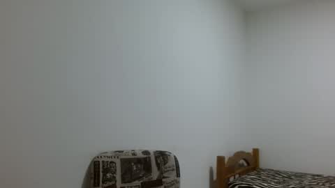 Snapshot of natysensuaal chatting on 10.08.25 NatySensuaal online show from 10.08.25