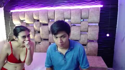 Snapshot of natyyalex chatting on 10.22.25 Naty y Alex online show from 10.22.25