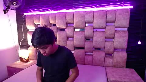 Snapshot of natyyalex chatting on 10.23.25 Naty y Alex online show from 10.23.25