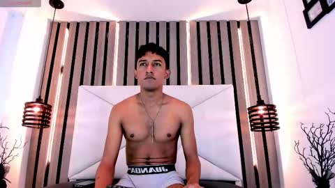 natzuki_ online show from 02.12.26