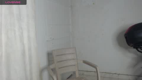 Snapshot of natzumi_mcqueen chatting on 12.17.24 Stella Mcqueen online show from 12.17.24