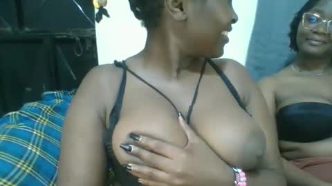 naughti_garlie online show from 09.26.25