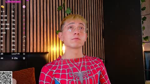 Christopher  Chris online show from 01.11.25