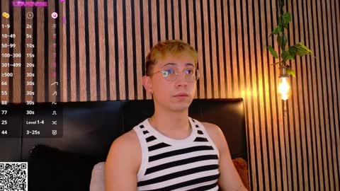 Christopher  Chris online show from 01.14.25