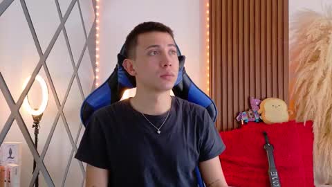 Christopher  Chris online show from 09.13.25