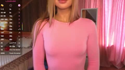 Naughty Bunny   online show from 09.22.25