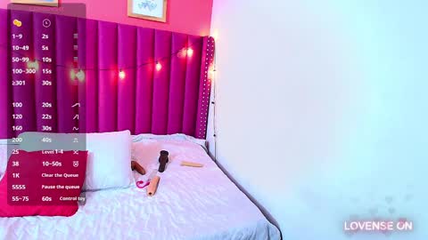 SASHA  online show from 12.22.24