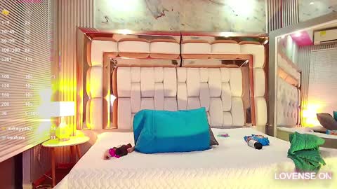 SASHA  online show from 02.13.25