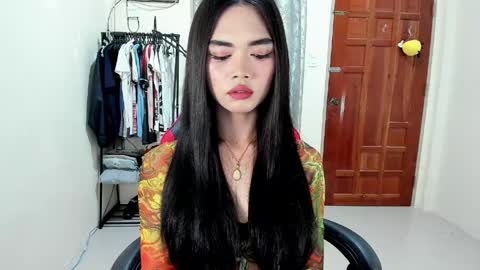 emma online show from 04.14.26