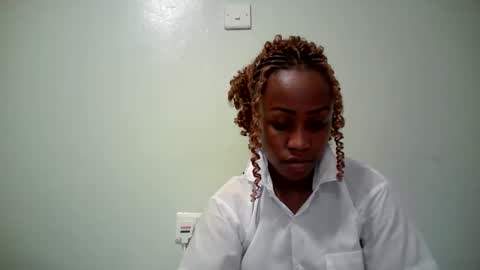 Snapshot of naughty_kesh chatting on 05.08.26 kesh online show from 05.08.26