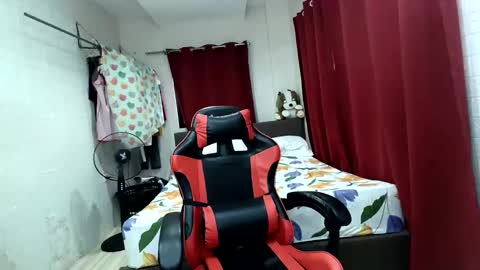 Snapshot of naughty_mariaxx chatting on 02.16.25 Maria online show from 02.16.25