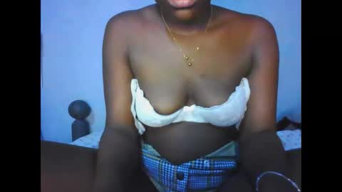 naughty_nilla online show from 09.20.25