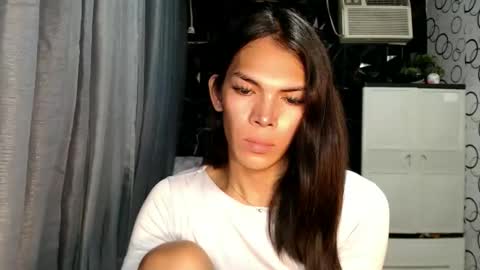 Snapshot of naughty_princess24 chatting on 06.04.26 Ariela online show from 06.04.26