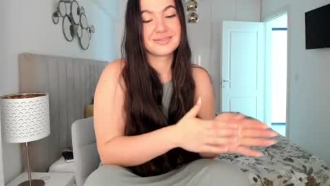 Snapshot of naughty_princesse chatting on 07.15.26 Elena online show from 07.15.26