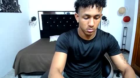 Snapshot of naughty_sebas_ chatting on 01.25.25 SEBAS online show from 01.25.25