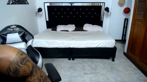 Snapshot of naughty_sebas_ chatting on 02.09.25 SEBAS online show from 02.09.25