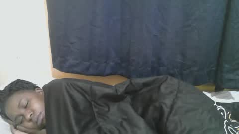 Snapshot of naughty_slender2 chatting on 10.17.25 jn online show from 10.17.25