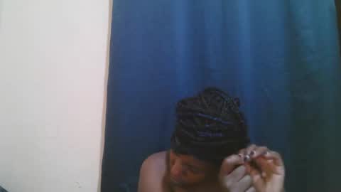 Snapshot of naughty_slender2 chatting on 10.17.25 jn online show from 10.17.25