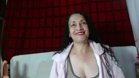 Tita Madurita online show from 06.15.26
