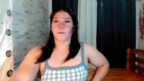 Snapshot of naughty_vies chatting on 03.20.26 Davies online show from 03.20.26