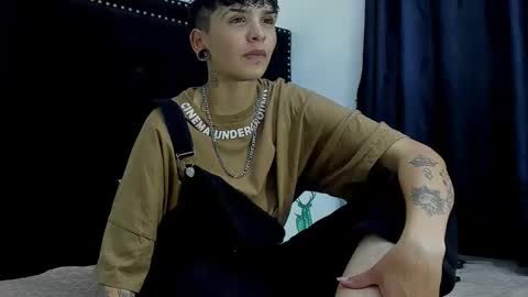 naughtyboy_rs online show from 09.15.25