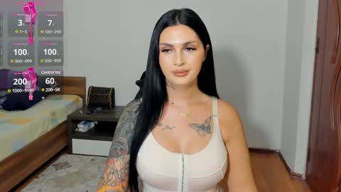 Snapshot of naughtycleo chatting on 12.04.24 cleo online show from 12.04.24