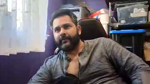 Snapshot of naughtydesicock chatting on 11.04.25 sakhtlaundaz online show from 11.04.25