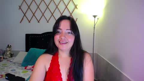 Snapshot of naughtygirl_mmm chatting on 10.13.25 Valeria online show from 10.13.25