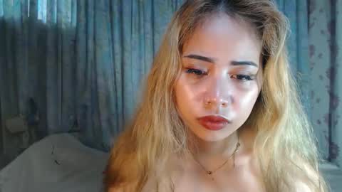 Snapshot of naughtyhotsexyjean chatting on 02.28.26 miss jean online show from 02.28.26