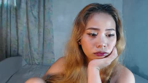 Snapshot of naughtyhotsexyjean chatting on 06.25.26 miss jean online show from 06.25.26
